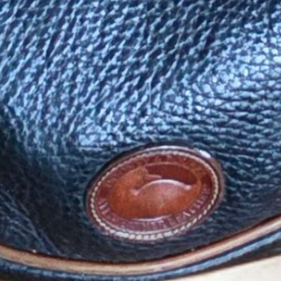 DOONEY & BOURKE VTG  80's All Weather Crescent Sac Leather Navy w British Tan - Picture 14 of 16